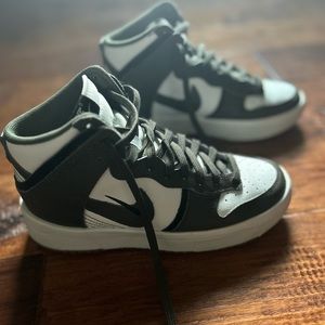 Women’s Nike Dunk High Up- khaki/green